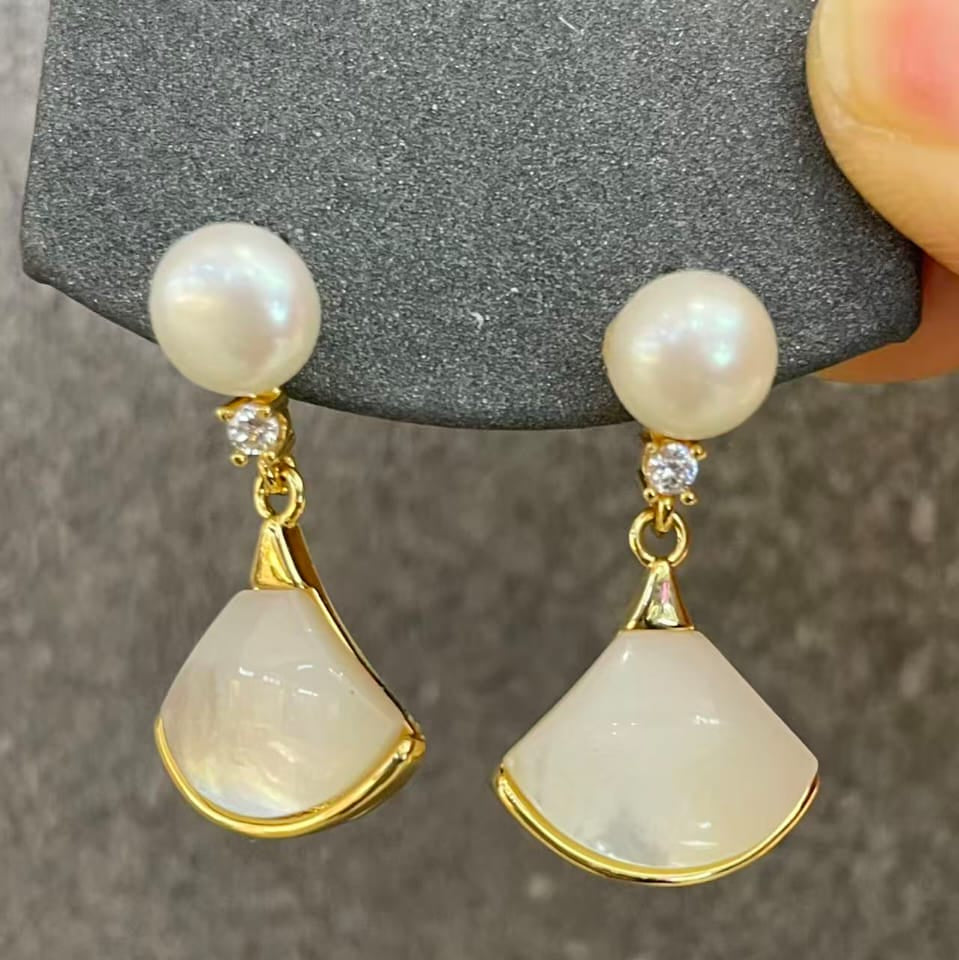 Majestic Fan Shell Drops